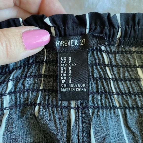 FOREVER 21 NWT Wide Leg Black&White Pull On Pants S - Picture 6 of 7